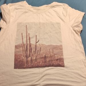 Universal Thread Cream Short Sleeve Tee with Desert Print